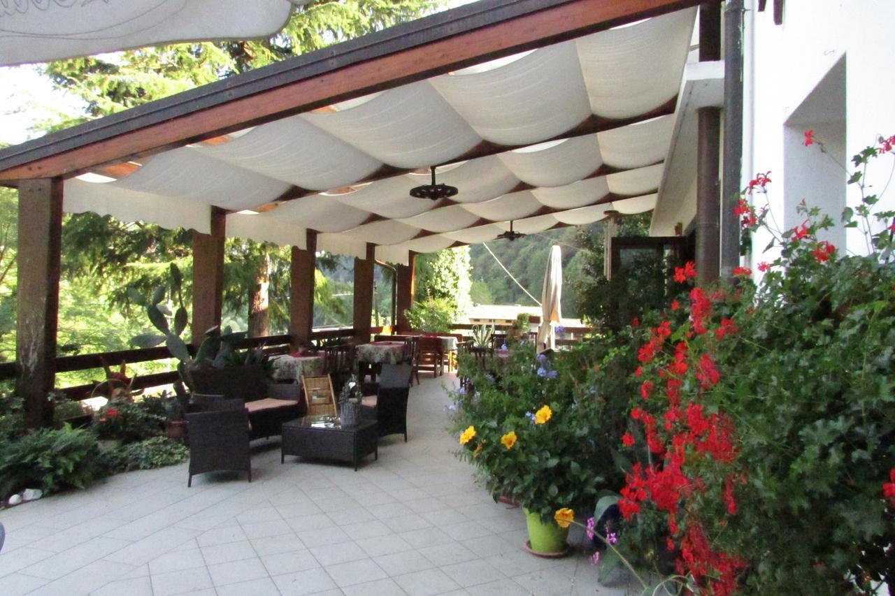 Albergo Alla Trota Pulfero Ngoại thất bức ảnh